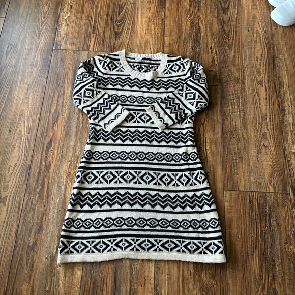 Charming Charlies Fair Isle Sweater Dress. - Med - Nordic, Scandinavian, Winter - Picture 5 of 8